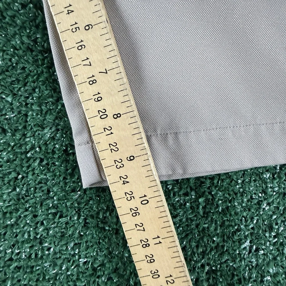 Nike Golf Men's Shorts Size 36 Tan Beige